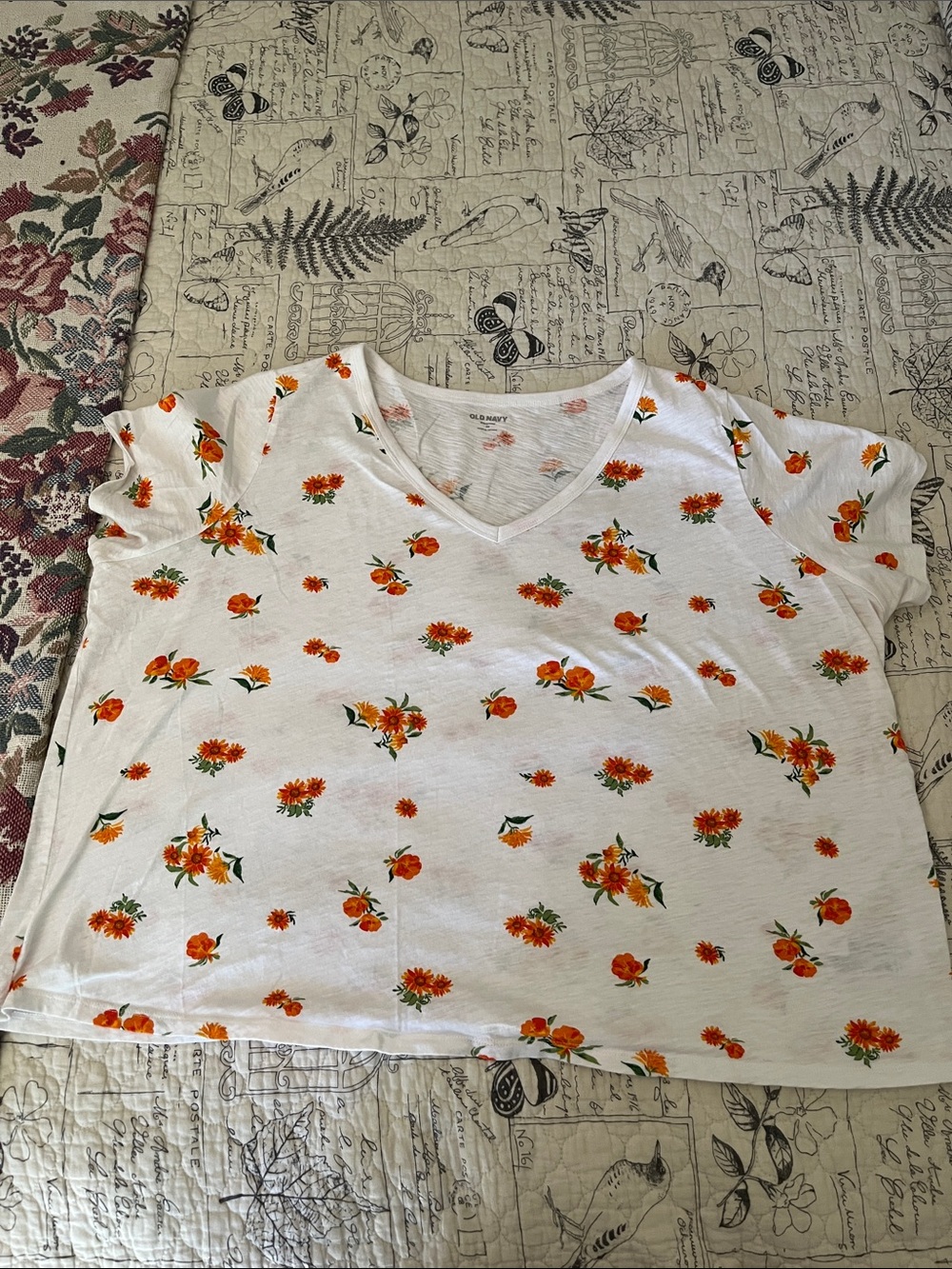 Old Navy White V-Neck Tee with Orange Floral Print
